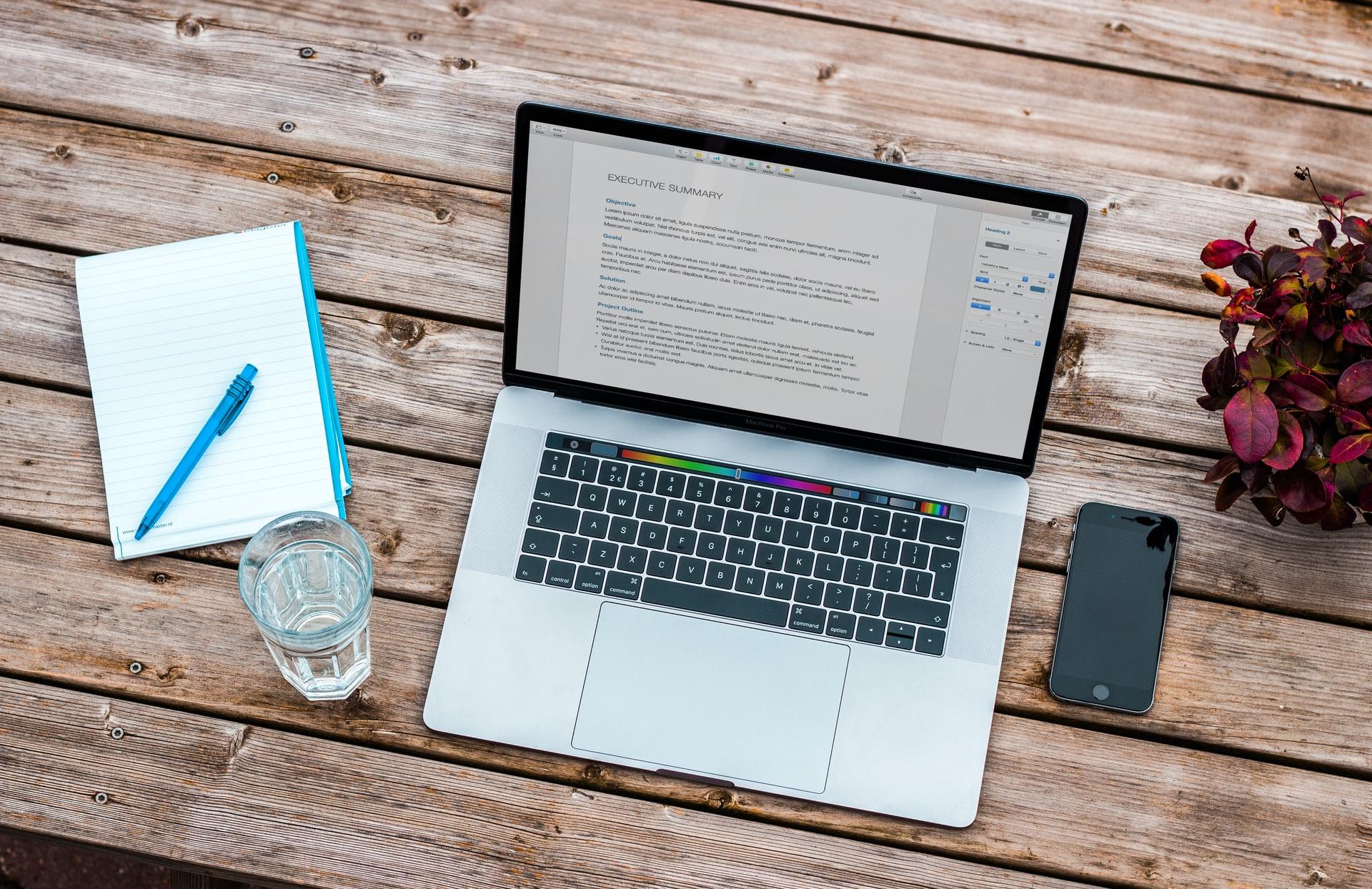 Is a Minimalist Resume Right for You? 