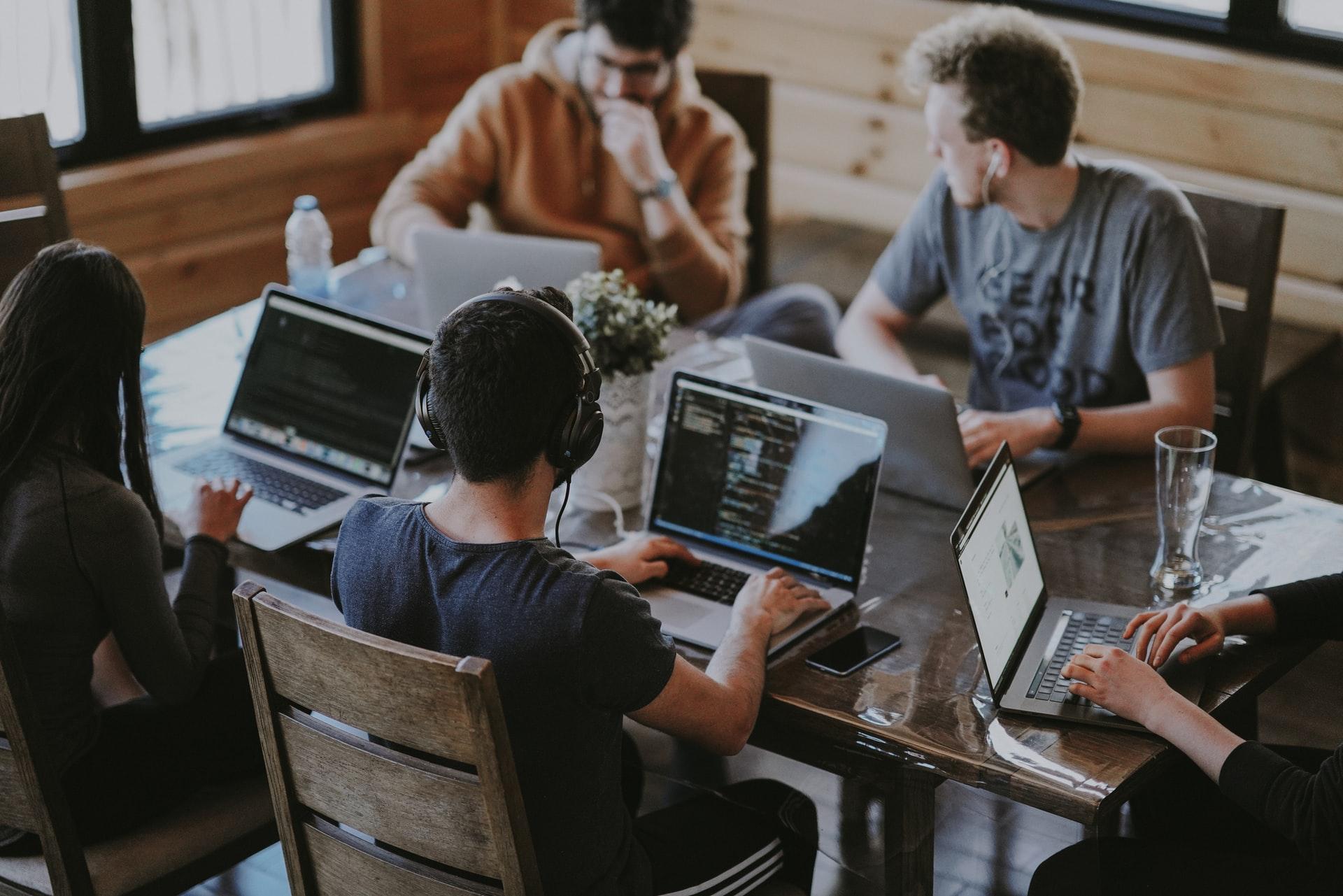What is the Average Starting Salary for Business Majors?