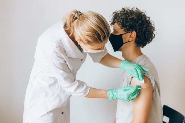 How to Become a Registered Nurse